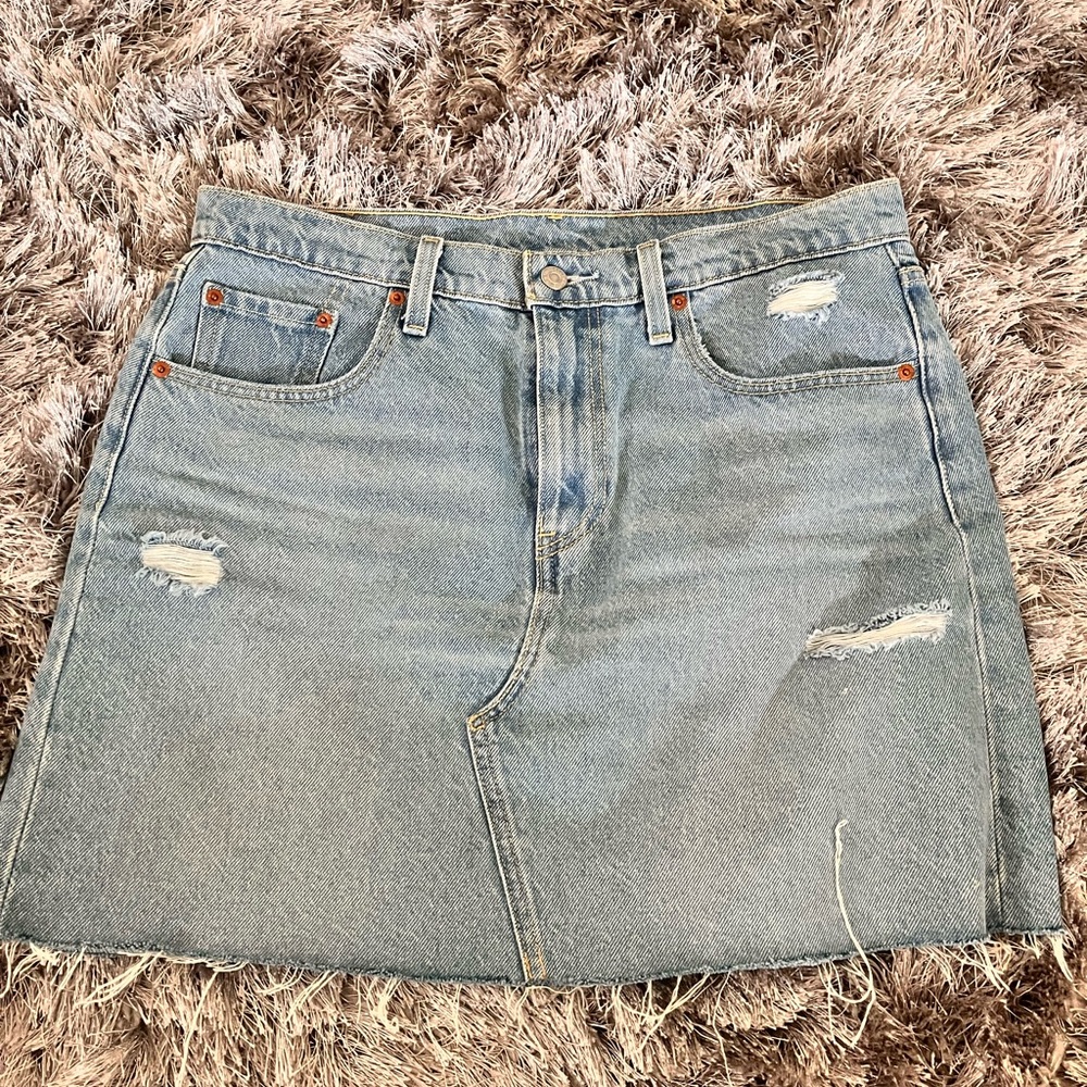 Levi’s skirt